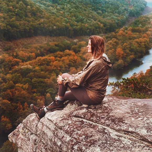 Meet your Posher, Justine - Picture 7 of 7